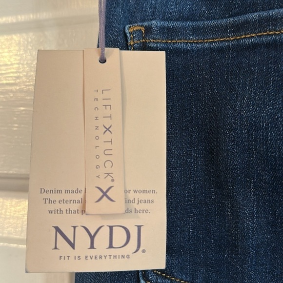 NWT Women’s NYDJ Lift Tuck Technology Straight Leg Denim Jeans Size 8 - Picture 9 of 9